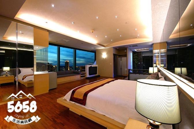 85旅行家 Lejlighed Kaohsiung Eksteriør billede