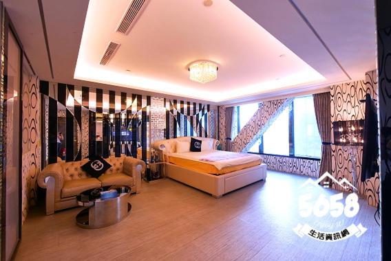 85旅行家 Lejlighed Kaohsiung Eksteriør billede