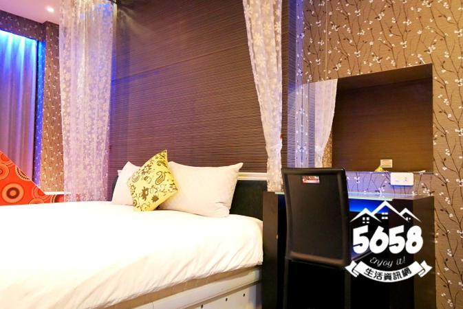85旅行家 Lejlighed Kaohsiung Eksteriør billede